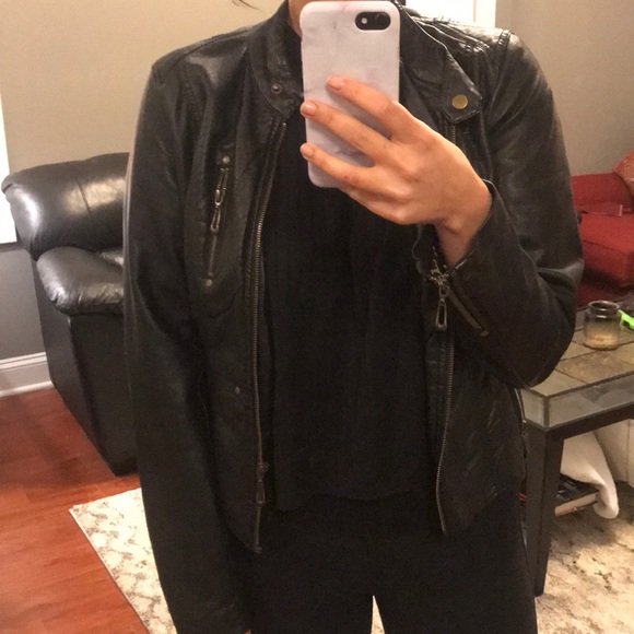 Leather Jacket - Picture 4 of 8